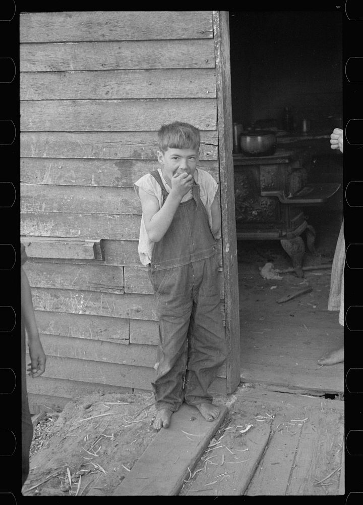 Half-wit Corbin Hollow boy, Shenandoah National Park, Virginia. Sourced from the Library of Congress.