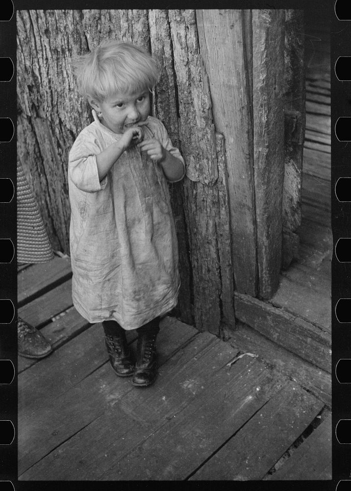 [Untitled photo, possibly related to: Child living in Corbin Hollow, Virginia]. Sourced from the Library of Congress.