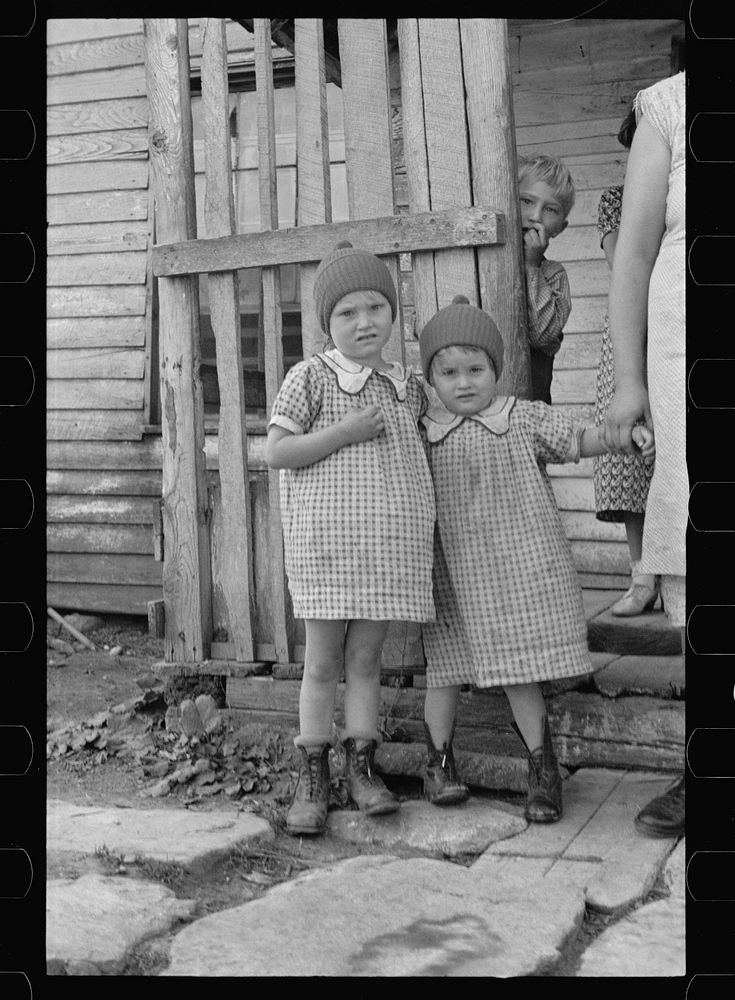 [Untitled photo, possibly related to: Two of Mrs. Brown's grandchildren, Shenandoah National Park, Virginia, Old Rag].…