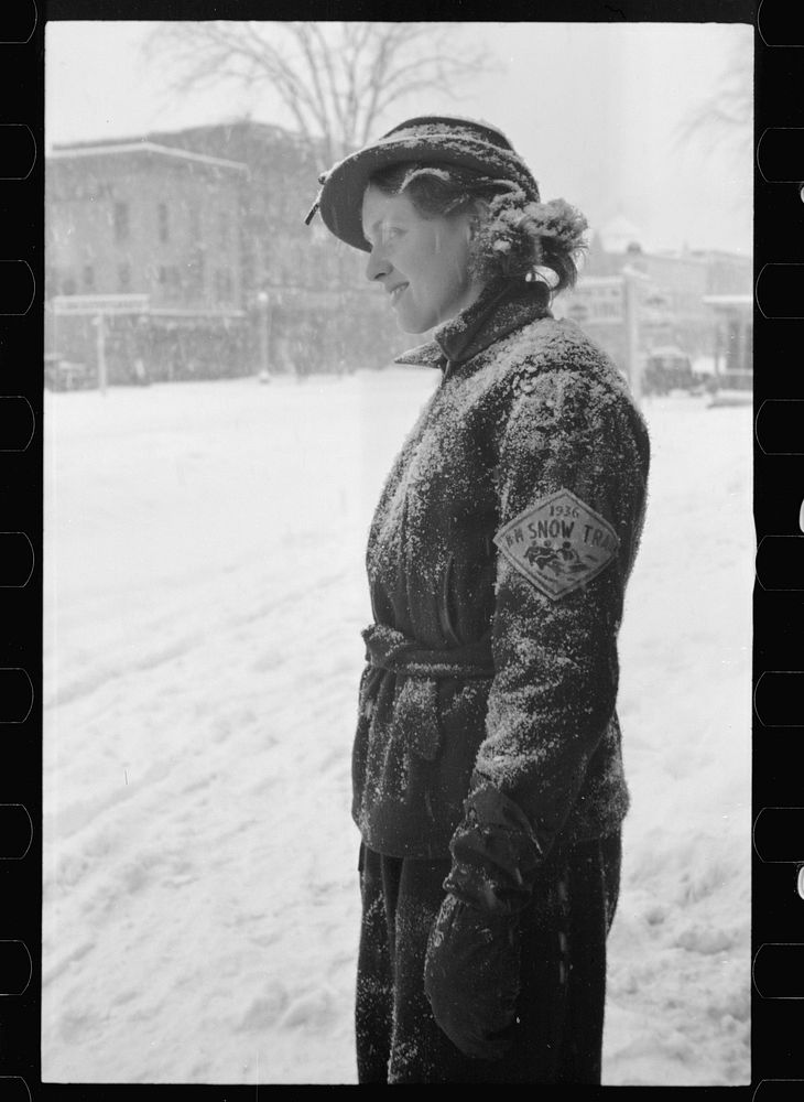 [Untitled photo, possibly related to: Snow carnival, Lancaster, New Hampshire]. Sourced from the Library of Congress.
