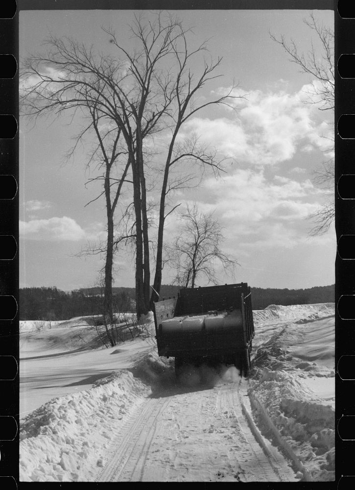 Truck loaded with blocks of river ice, Coos County, New Hampshire. Sourced from the Library of Congress.