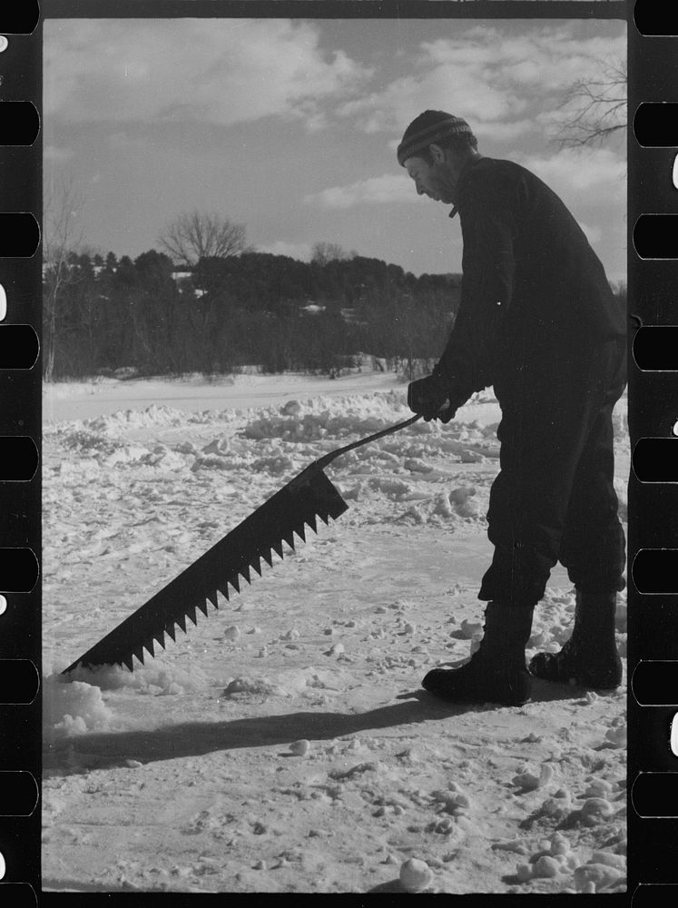 Coos County, New Hampshire. Cutting ice on the Ottaquetchee River. Sourced from the Library of Congress.