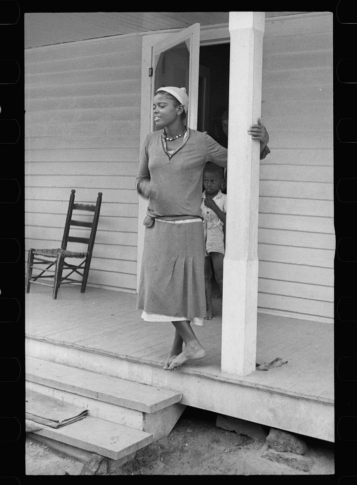Sharecropper's new home. Sourced from the Library of Congress.