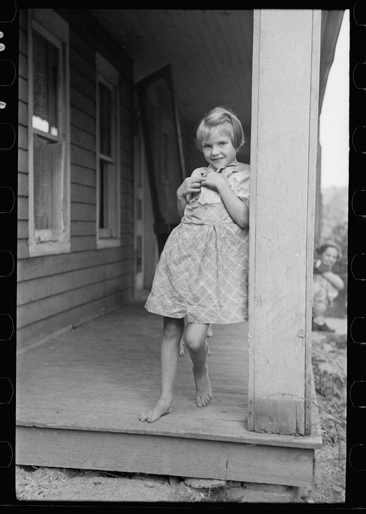 Daughter of Thomas Williams, Otsego County, New York. Sourced from the Library of Congress.