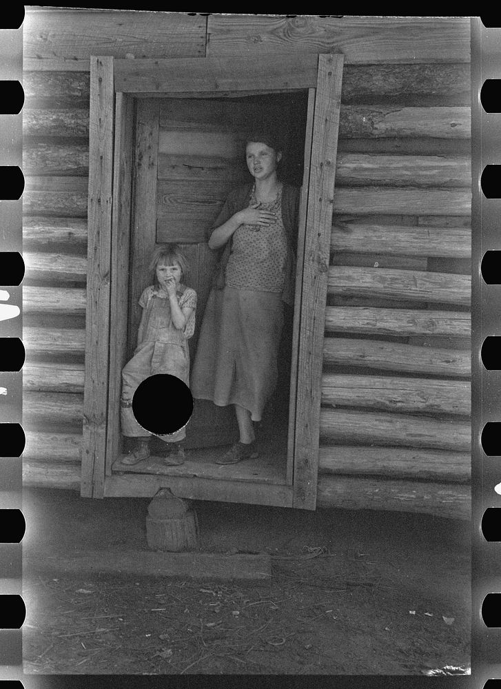 [Untitled photo, possibly related to: Wife and child of Alabama sharecropper, Walker County, Alabama]. Sourced from the…