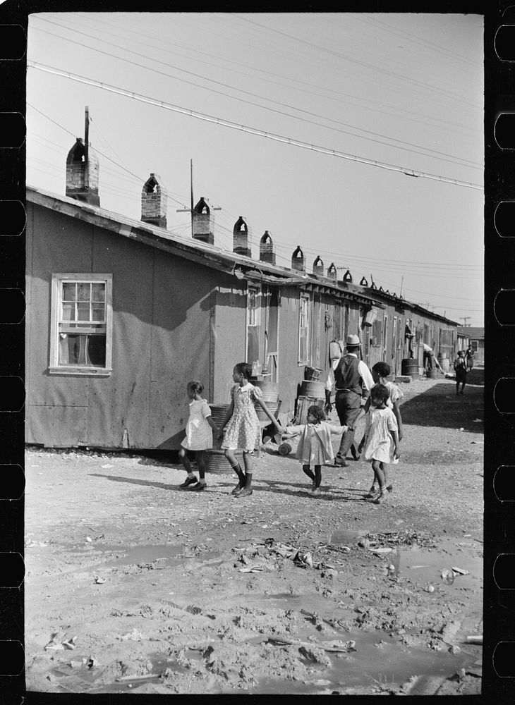 Homes of oyster packinghouse workers, Shellpile, New Jersey. Sourced from the Library of Congress.
