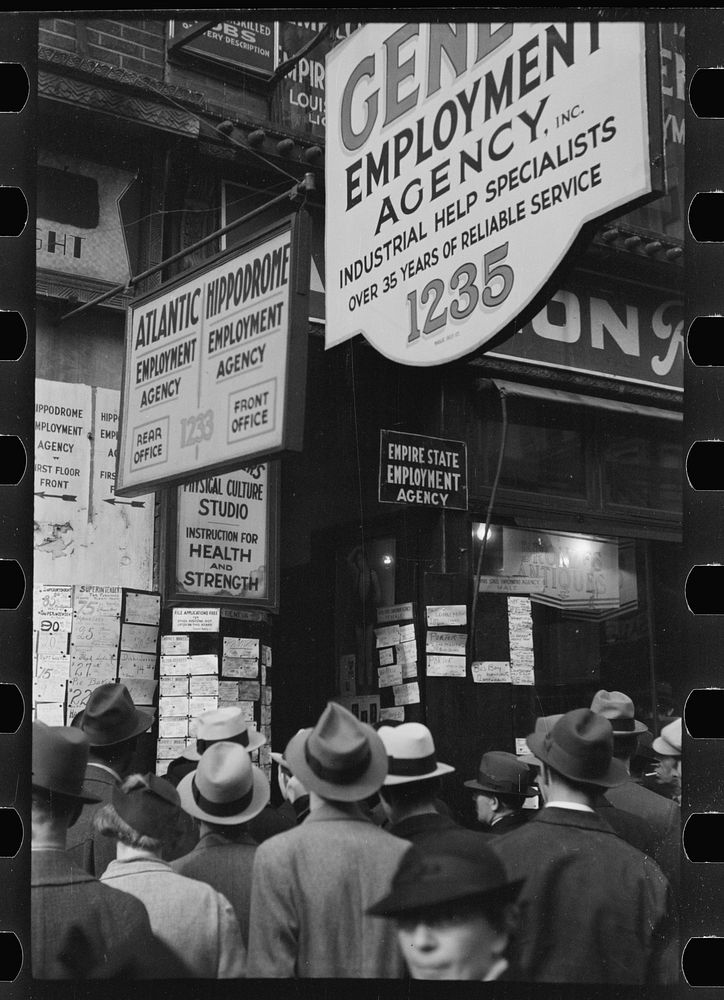 Employment agency, Sixth Avenue, New York, New York. Sourced from the Library of Congress.