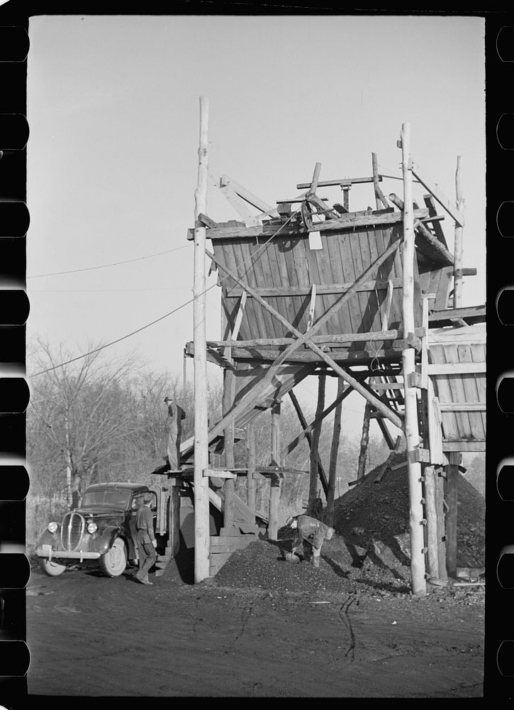 [Untitled photo, possibly related to: One of the more elaborate gopher holes, equipped with a screen shaker, Williamson Co.…