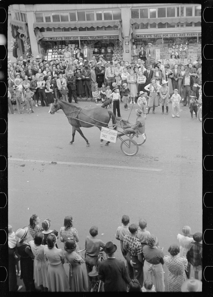 Go Western parade, Billings, Montana. Sourced from the Library of Congress.