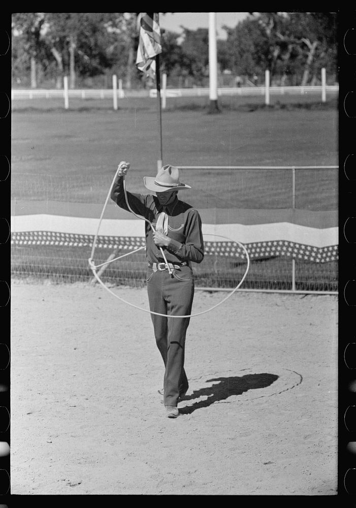 Trick roper at rodeo, Miles City, Montana. Sourced from the Library of Congress.