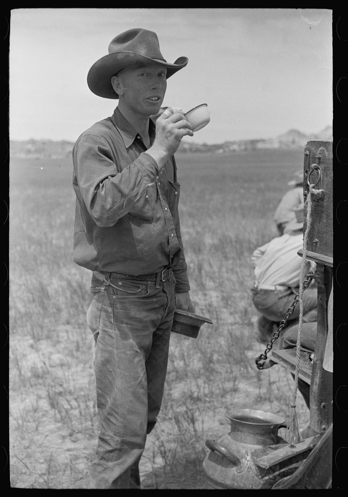 Cowboy at Quarter Circle U roundup, Montana. Sourced from the Library of Congress.