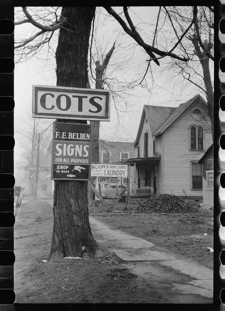Cots in demand because of oil boom, Salem, Illinois. Sourced from the Library of Congress.
