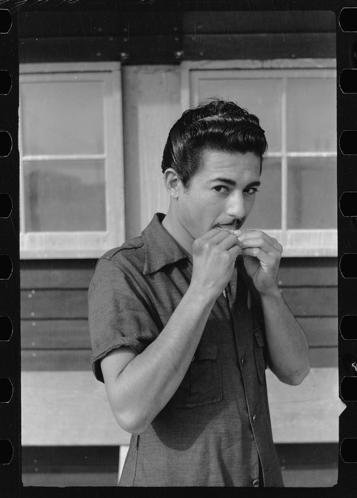 Young migratory worker, FSA (Farm Security Administration) camp, Sinton, Texas. Sourced from the Library of Congress.