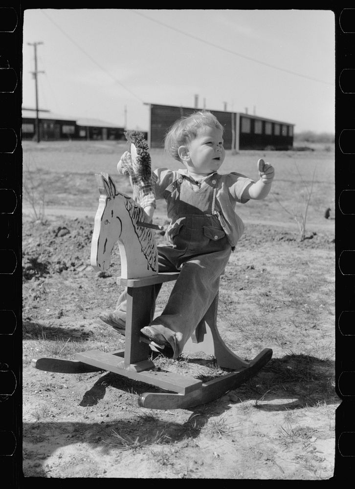 [Untitled photo, possibly related to: Migratory worker's child, FSA (Farm Security Administration) camp, Sinton, Texas].…