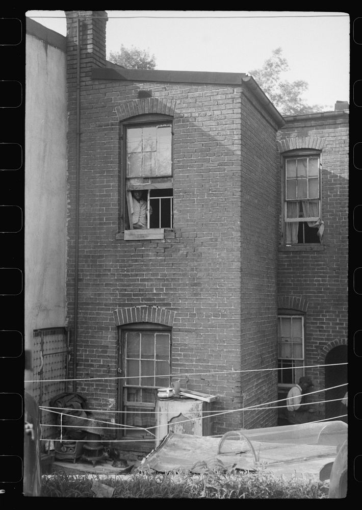 Alley dwelling area, Washington, D.C.. Sourced from the Library of Congress.