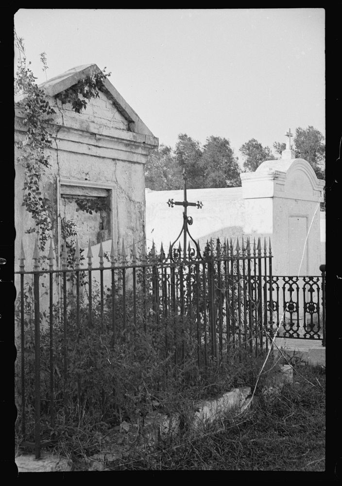 [Untitled photo, possibly related to: Cemetery at Pointe a la Hache, Louisiana]. Sourced from the Library of Congress.