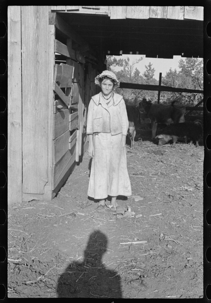 Dora Mae Tengle, sharecropper's daughter, Hale County, Alabama. Sourced from the Library of Congress.