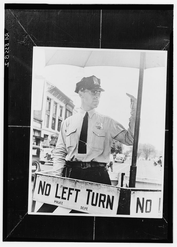Traffic cop. Washington, D.C.. Sourced from the Library of Congress.