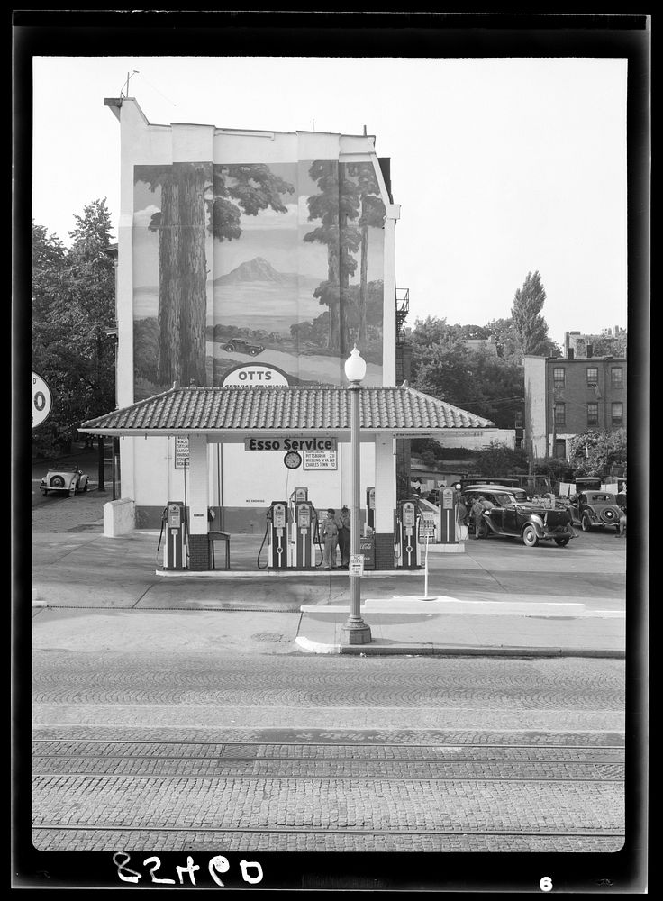 Gas station. Washington, D.C.. Sourced from the Library of Congress.
