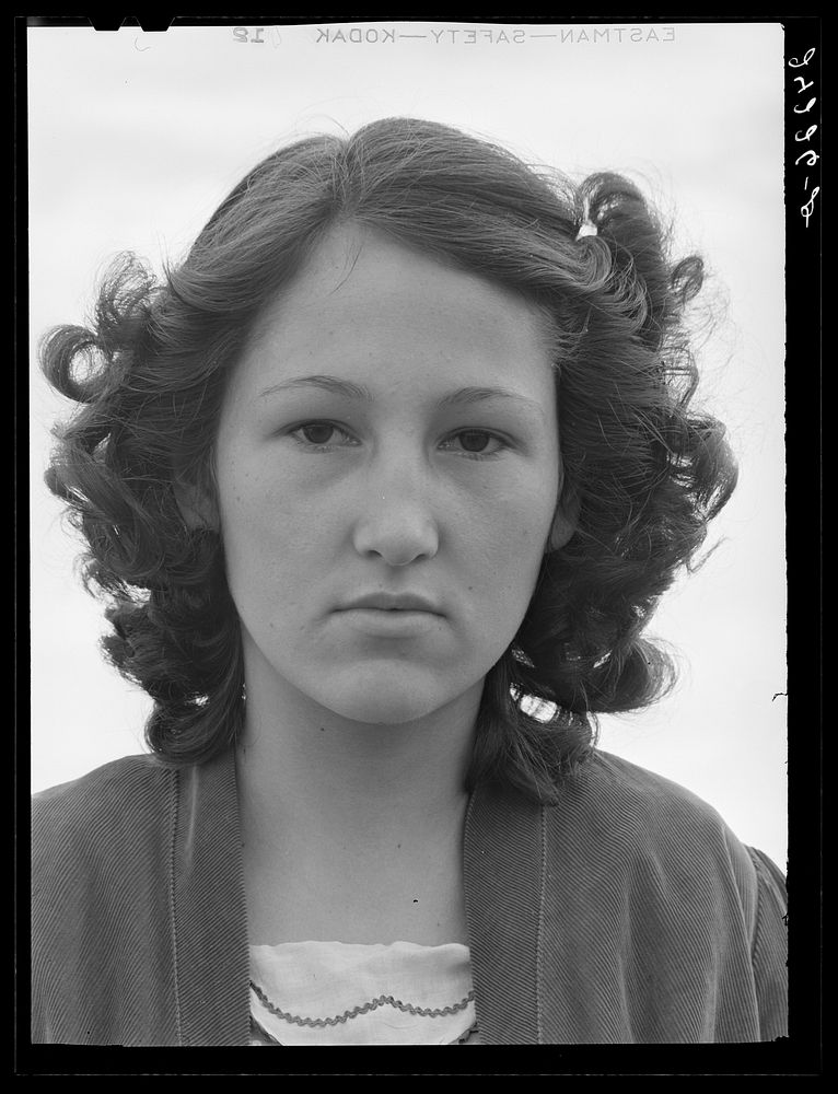 Migrant girl. Tulare migrant camp. Visalia, California. Sourced from the Library of Congress.