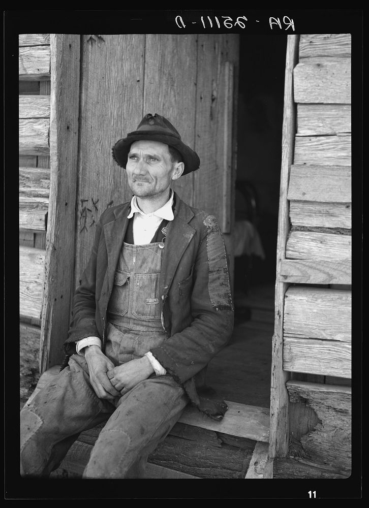 Joe Handley, tenant farmer of Walker County, Alabama. Sourced from the Library of Congress.