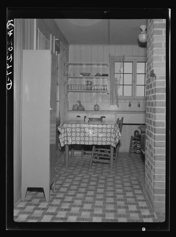 Kitchen in a Penderlea Homestead, North Carolina. Sourced from the Library of Congress.