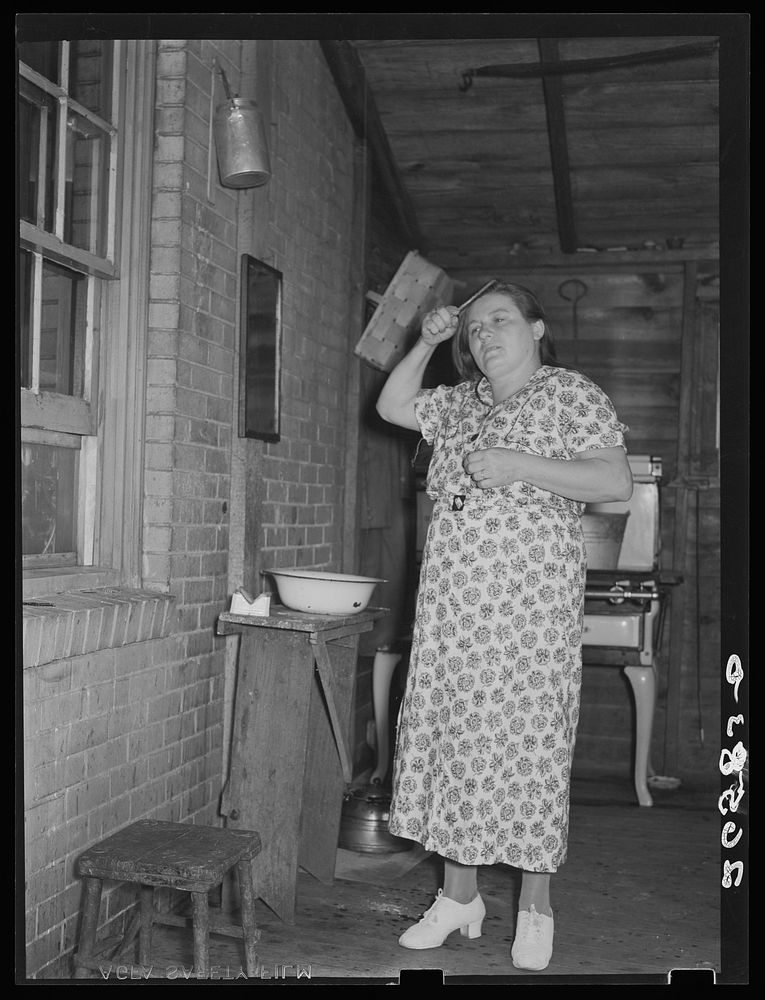 Mrs. Koltias in the early morning. Aliquippa, Pennsylvania. Sourced from the Library of Congress.