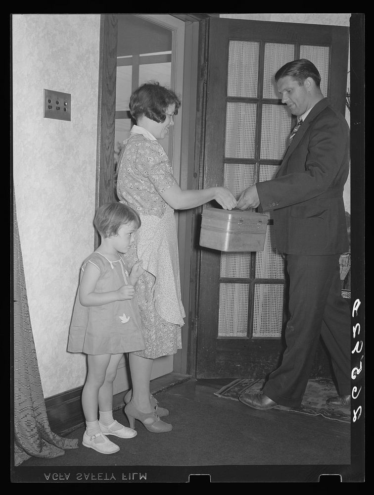 Clifford Shorts leaving for work. Aliquippa, Pennsylvania. Sourced from the Library of Congress.