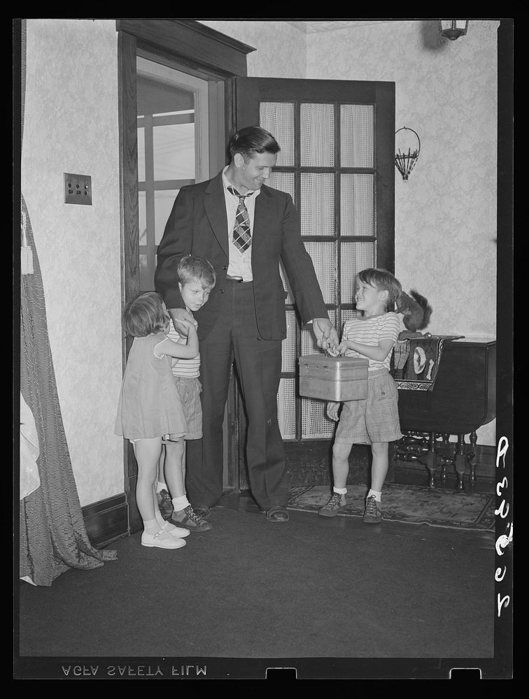 Clifford Shorts comes home from work. Aliquippa, Pennsylvania. Sourced from the Library of Congress.