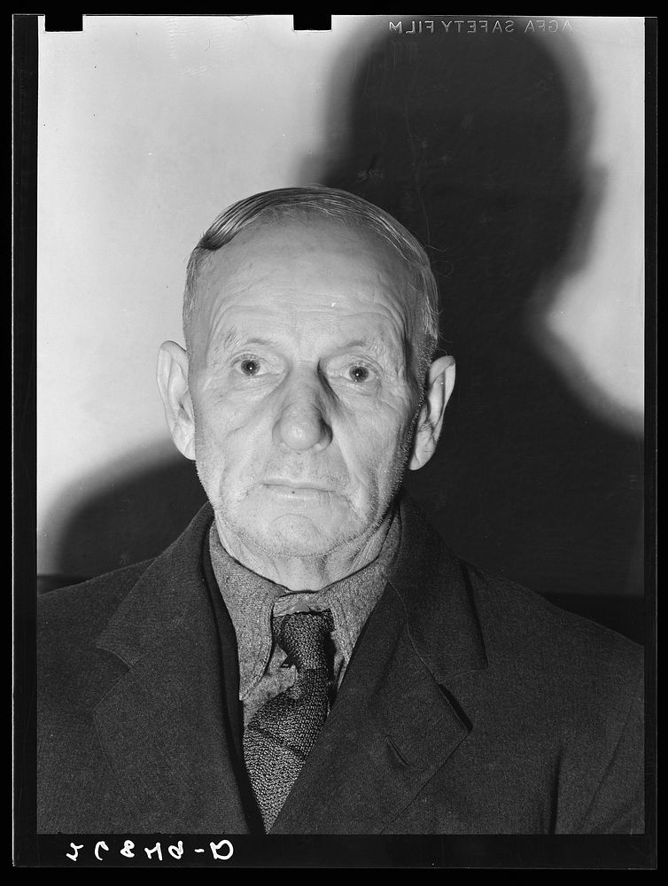 Unemployed miner. Herrin, Illinois (see 26881-D). Sourced from the Library of Congress.