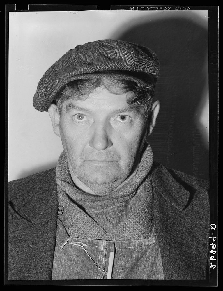 Unemployed miner. Herrin, Illinois (see 26881-D). Sourced from the Library of Congress.