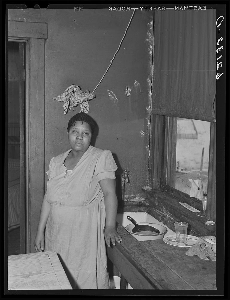 Steelworker's wife. Aliquippa, Pennsylvania. Sourced from the Library of Congress.