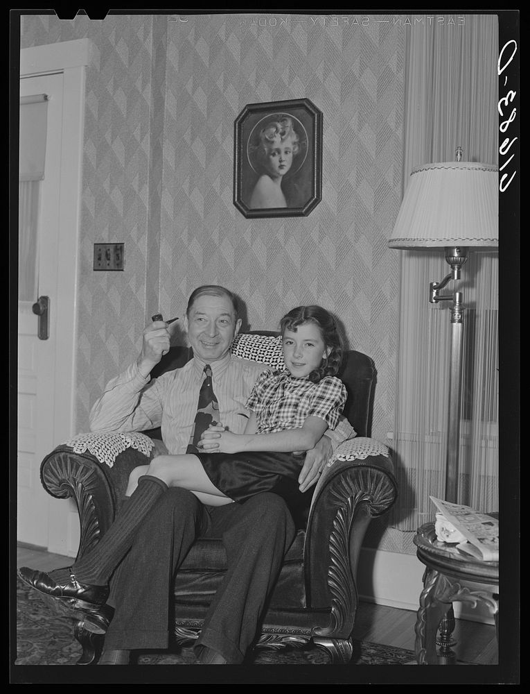 L.M. Schulstad, traveling salesman for hardware company, with his daughter. Aberdeen, South Dakota. Sourced from the Library…