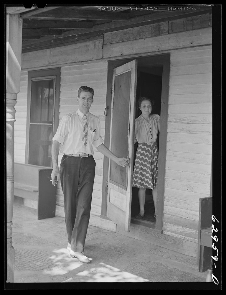 [Untitled photo, possibly related to: Paul Sharpe, supervisor of FSA (Farm Security Administration) relocation project at…