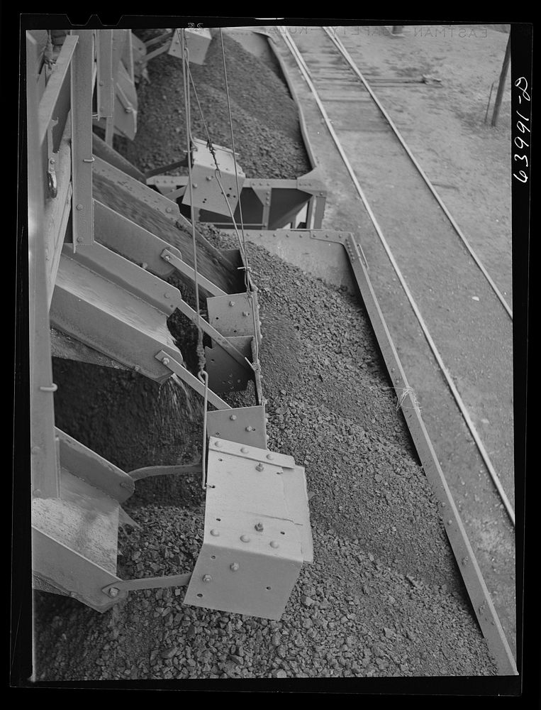 [Untitled photo, possibly related to: Loading car with washed ore at concentration plant near Bovey, Minnesota]. Sourced…