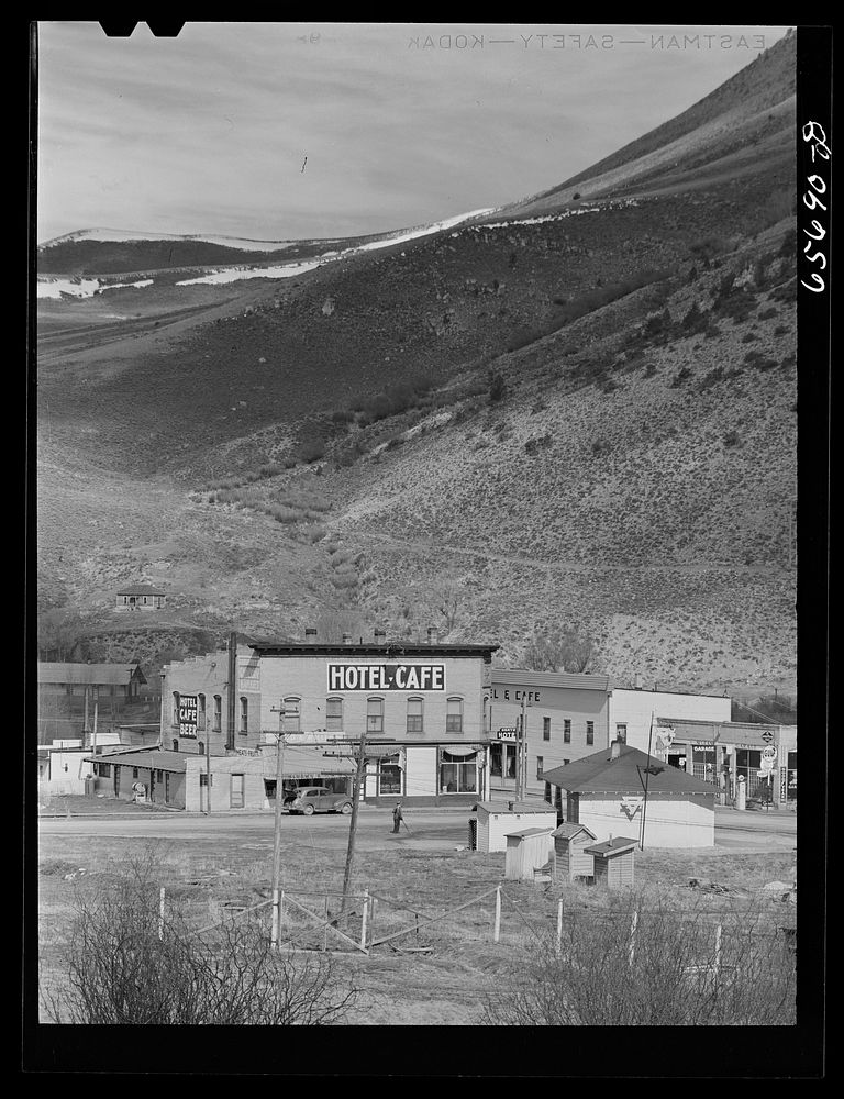 Hot Sulphur Springs, Colorado. Sourced from the Library of Congress.