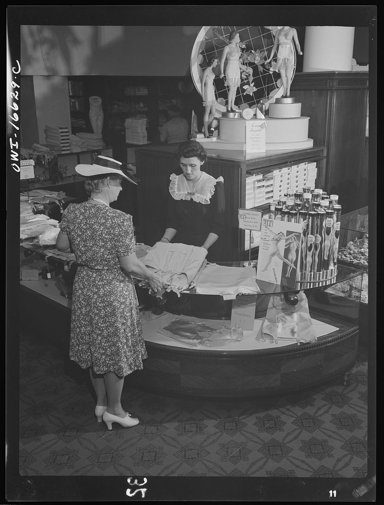 Detroit, Michigan. Corset department at the Crowley-Milner department store. Sourced from the Library of Congress.