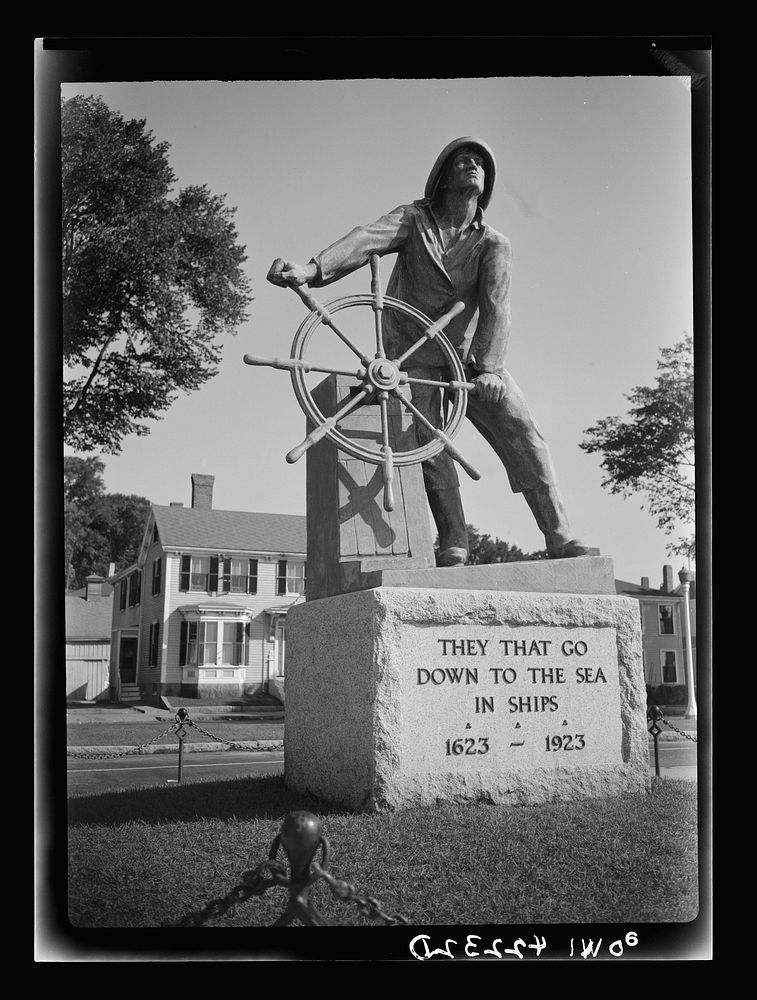 Gloucester, Massachusetts. A monument erected as a tribute to fishermen. Sourced from the Library of Congress.