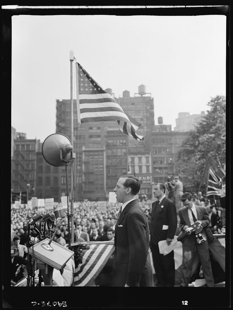 New York, New York. June 6, 1944. John Dudley at the D-day rally in Madison Square. Sourced from the Library of Congress.