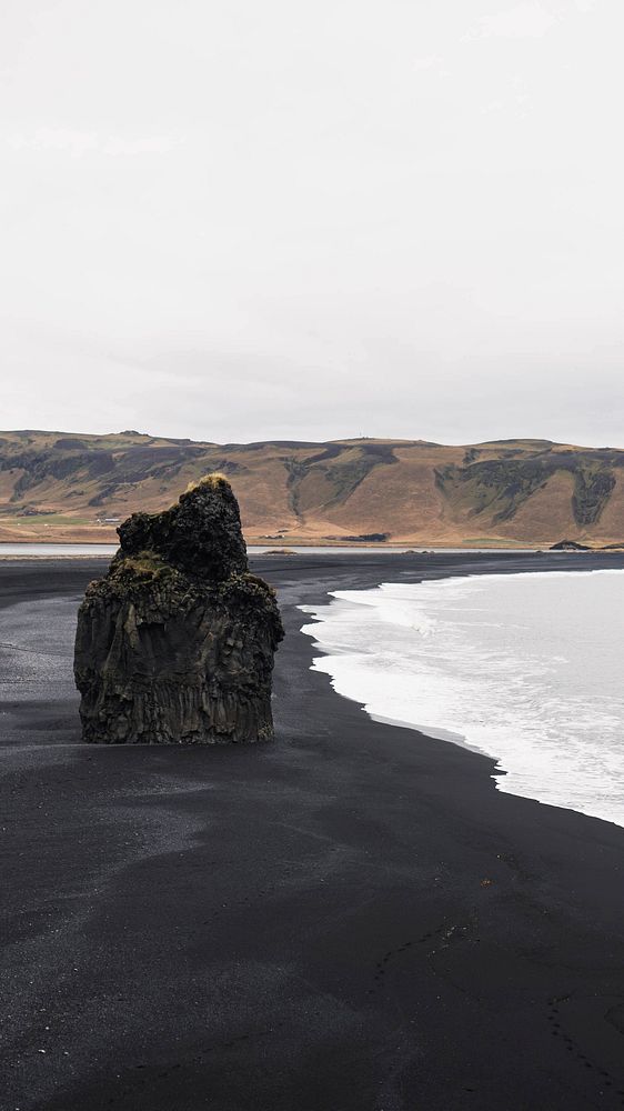Nature mobile wallpaper background, black sand beach in Iceland