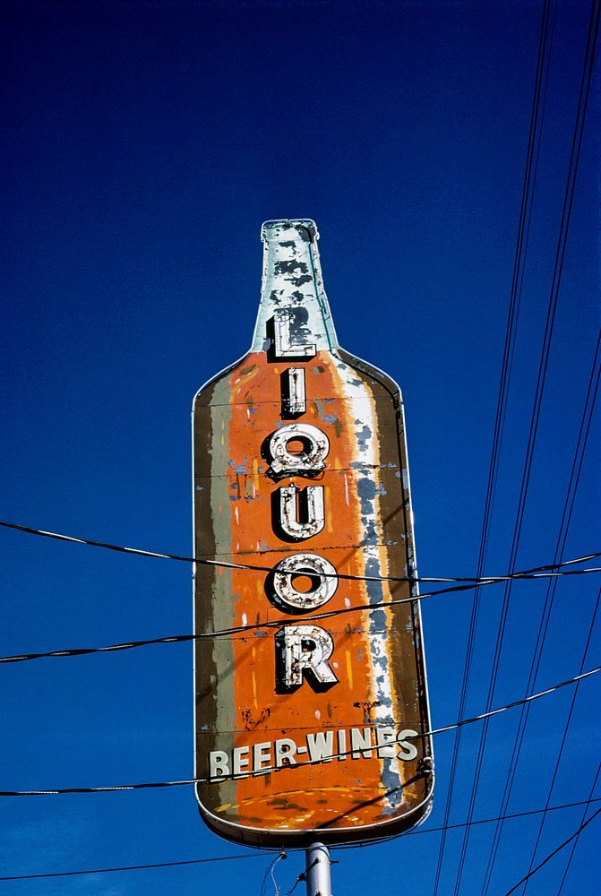 Liquor store sign, Bossier City, Louisiana (1979) photography in high resolution by John Margolies. Original from the…