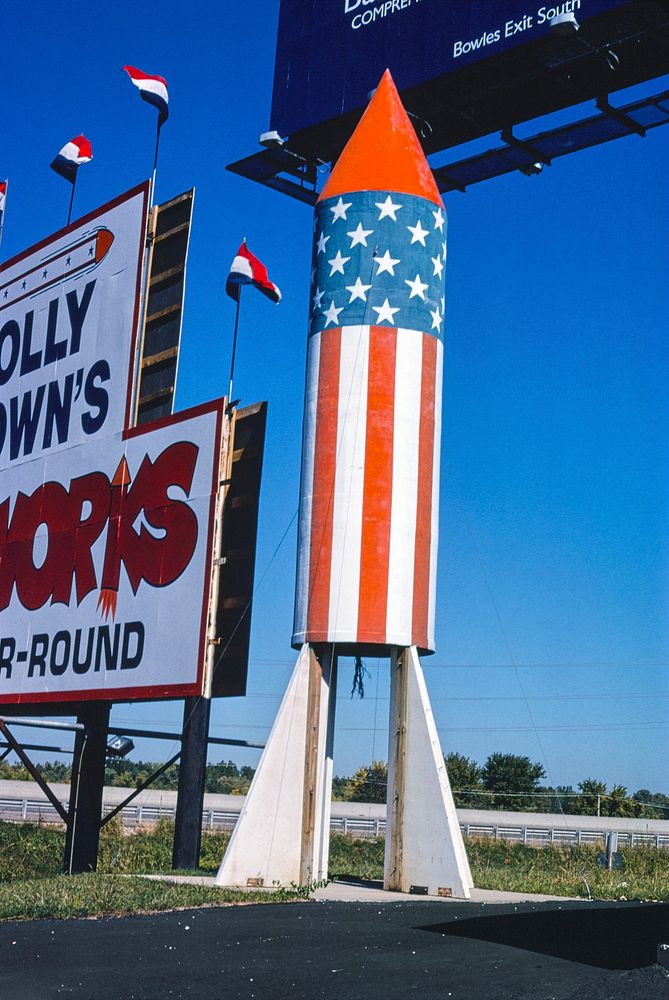 Molly Brown's Fireworks sign, Valley Park, Missouri (1988) photography in high resolution by John Margolies. Original from…