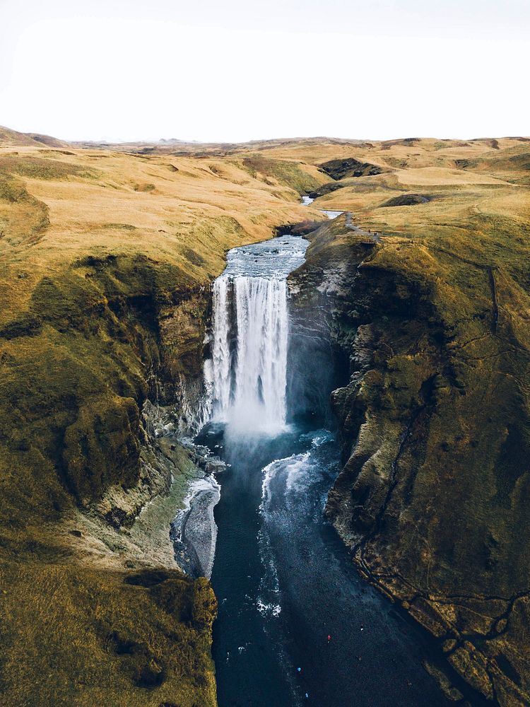 Sk&oacute;gafoss waterfall on Skoga River in the South of Iceland