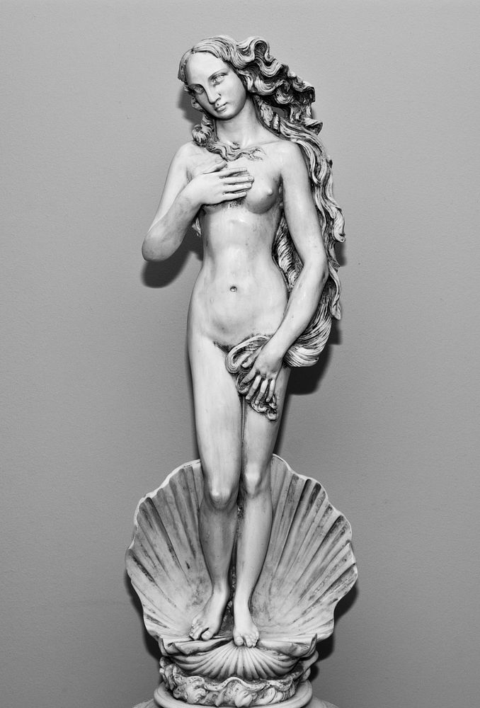 Venus statue. Free public domain CC0 photo.