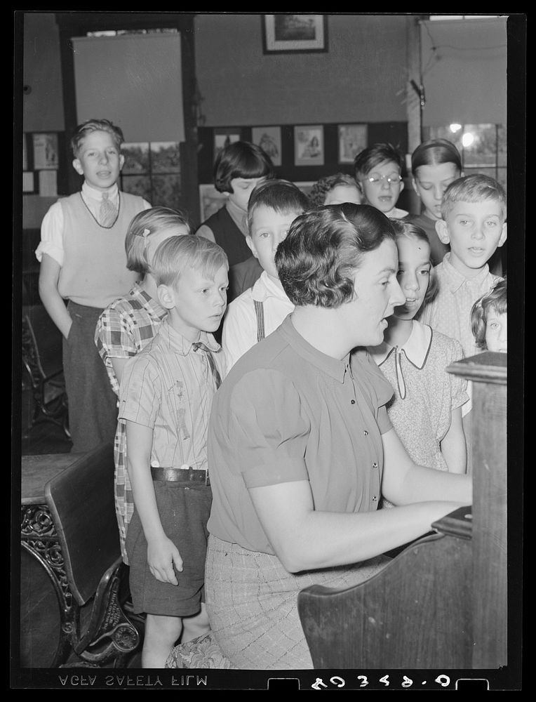 Lancaster County, Pennsylvania. Children singing in Martha Royer's school house. Sourced from the Library of Congress.