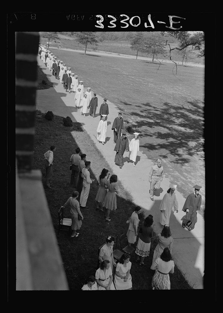 Keysville, Virginia. Graduation exercises which were held outside for 123 students. Sourced from the Library of Congress.