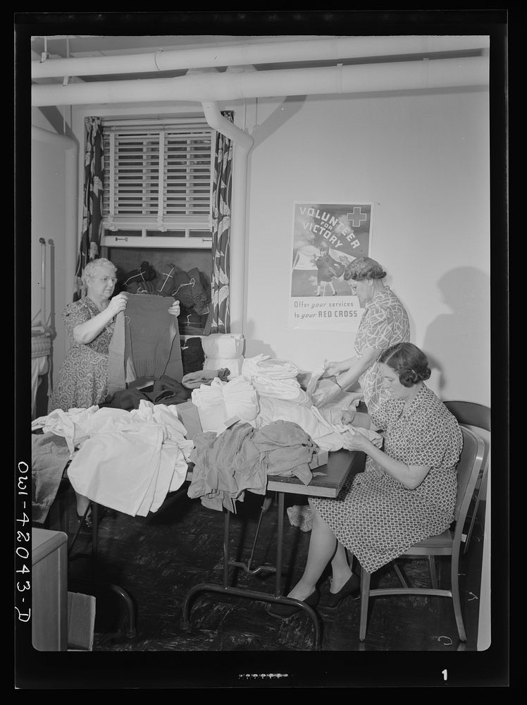 [Untitled photo, possibly related to: Southington, Connecticut. Women making clothing for soldiers and for the Allied relief…