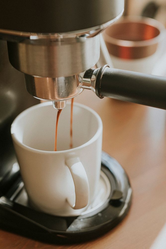 Coffee extraction from professional coffee machine