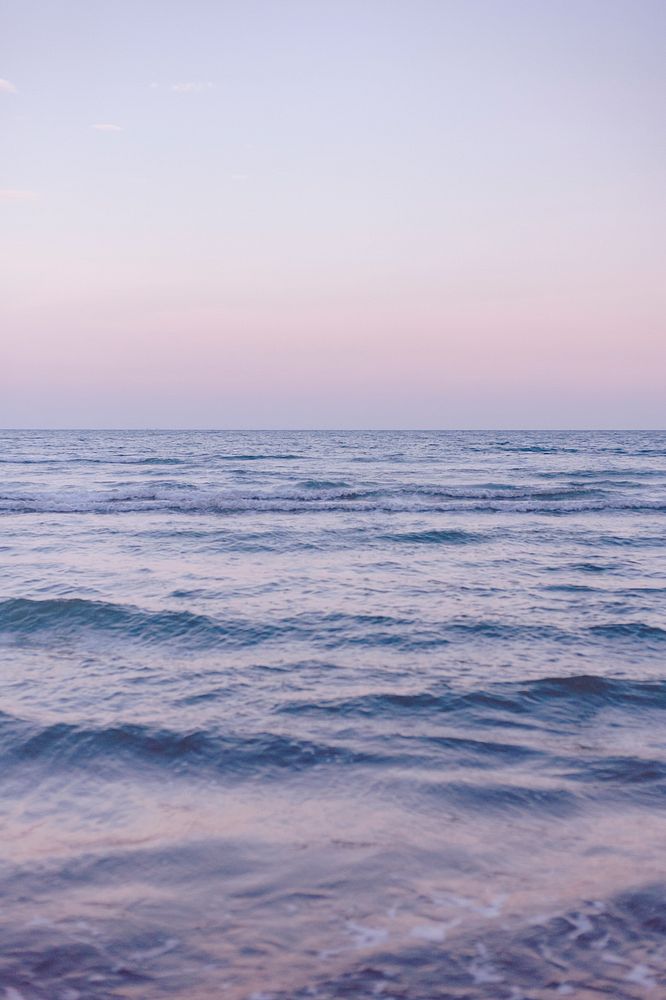 Purple sunset in the ocean background