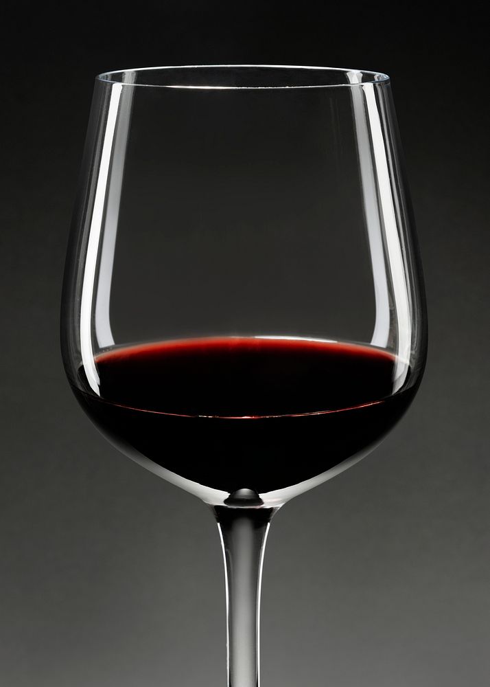 Red wine in wine glass closeup